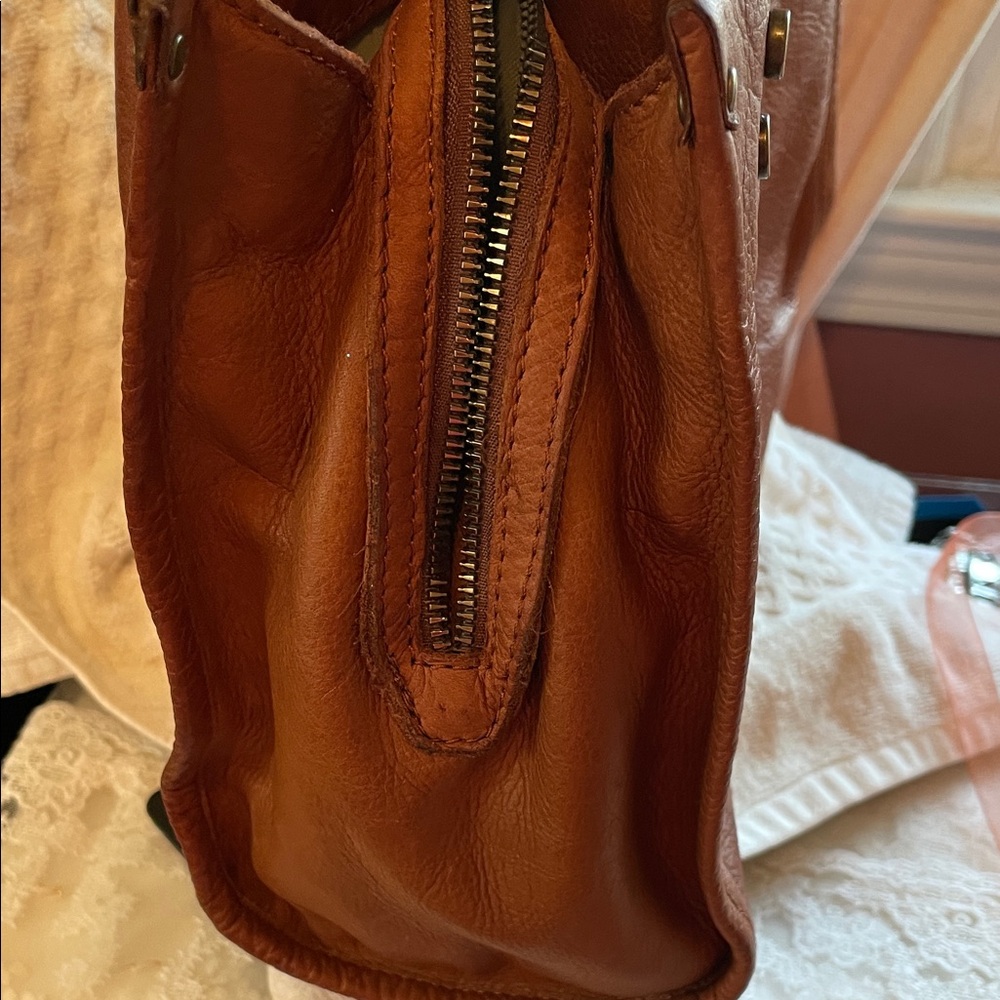 American Leather Co. Brown Shoulder Bag - Picture 6 of 16